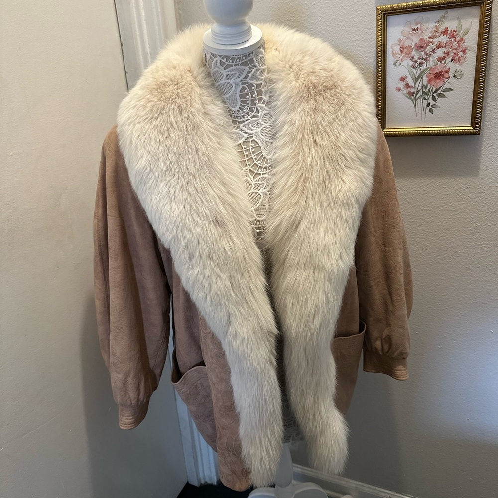 Elegant Tan and Cream Women's Coat Marvin Richards